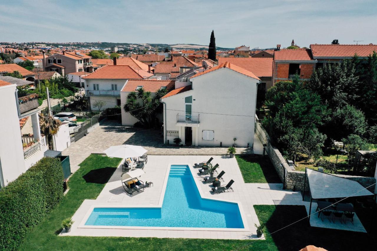 Holiday Home Apartments Bellamare 扎达尔 外观 照片