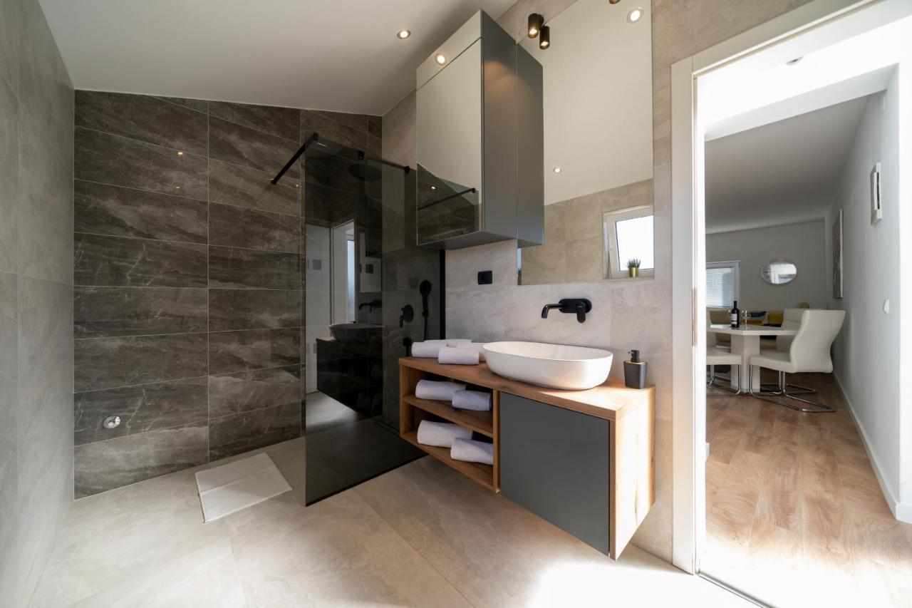 Holiday Home Apartments Bellamare 扎达尔 外观 照片