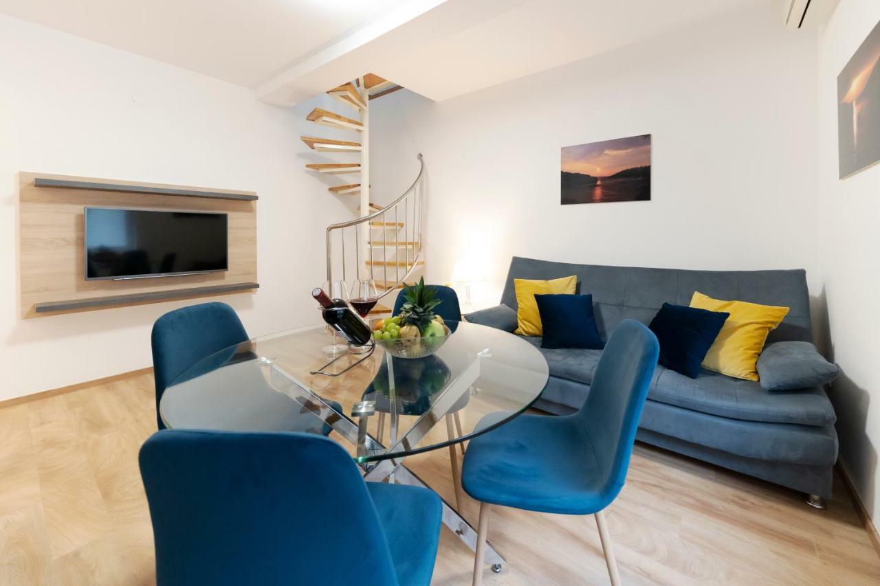 Holiday Home Apartments Bellamare 扎达尔 外观 照片